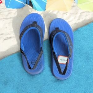 Wonder Nation flip flops for kids